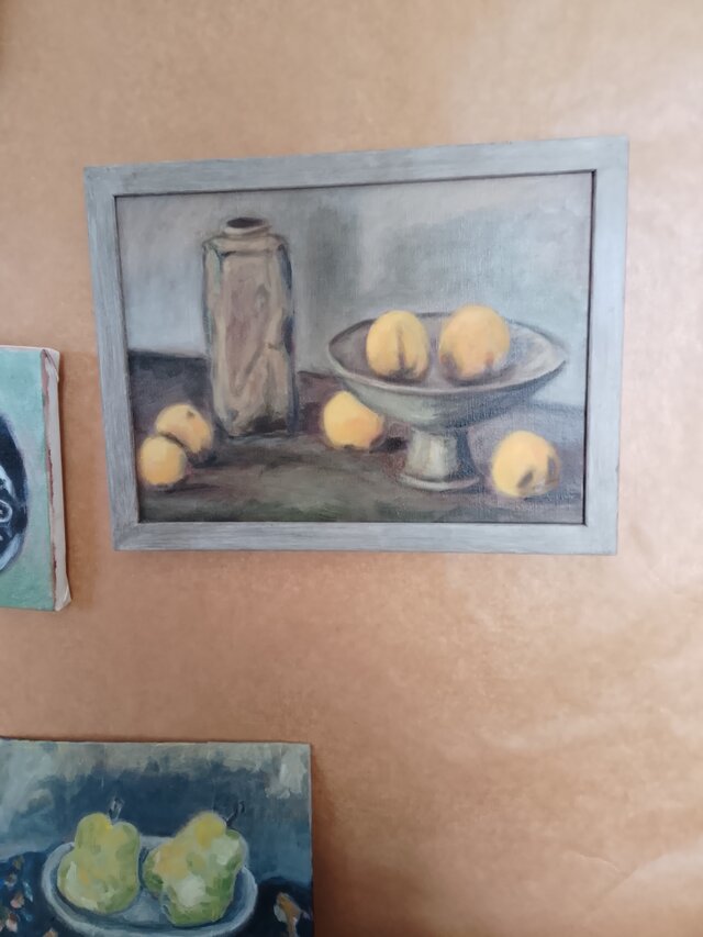 あんずと花瓶。オリジナル油絵。フレームあり。