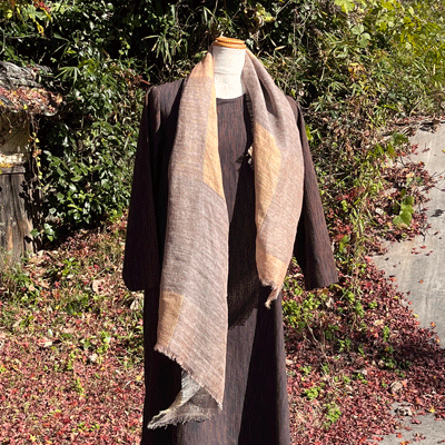 柿渋染め三重織ストールK25097