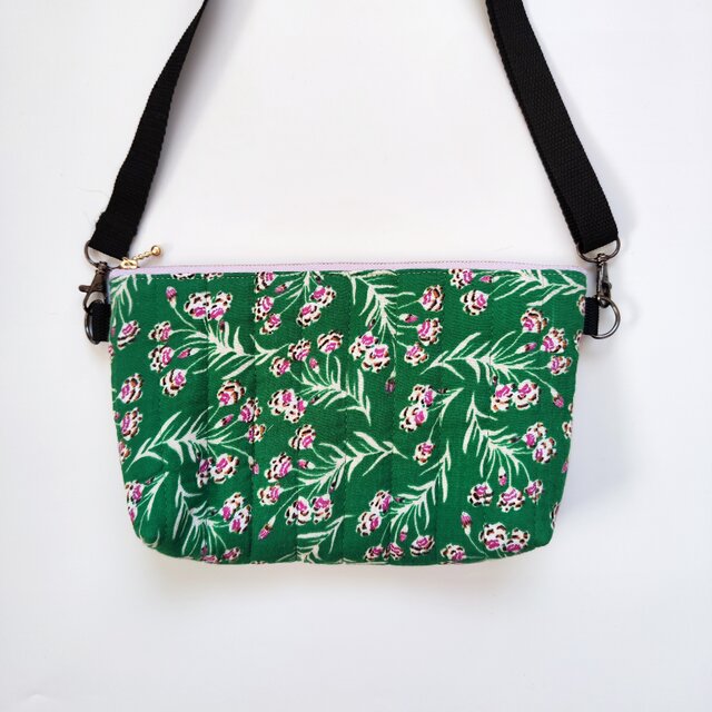 フランス製キルティング生地・容量たっぷりサコッシュ（lavender：ラベンダー）