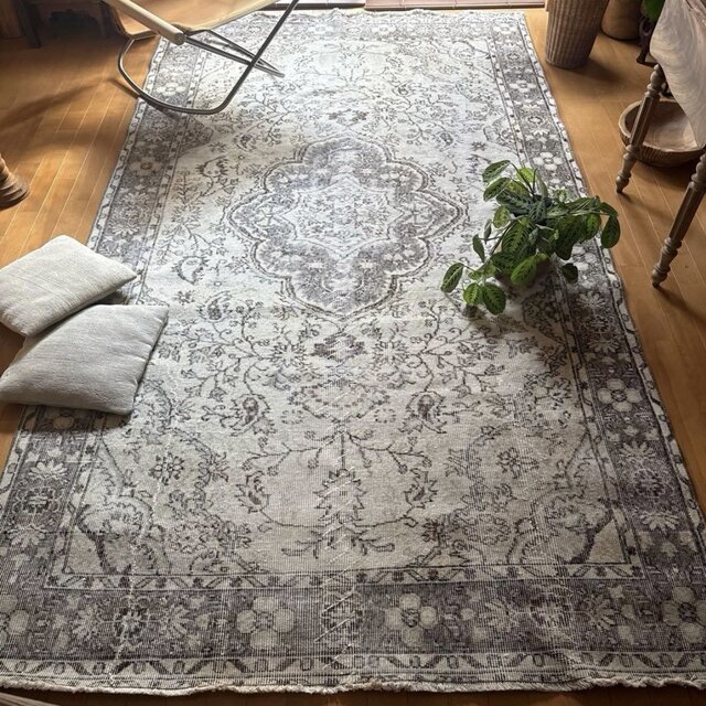 超大判161×285 メダリオン グレイ×クリーム トルコヴィンテージラグ