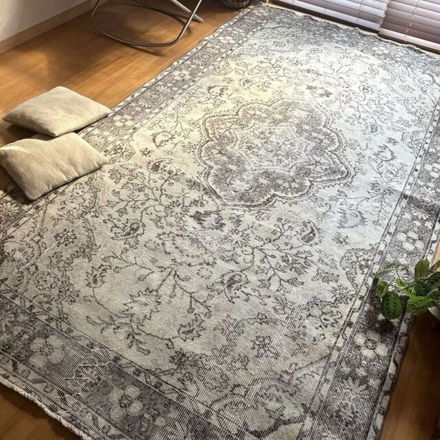 超大判161×285 メダリオン グレイ×クリーム トルコヴィンテージラグ