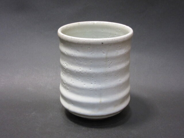 斑唐津湯呑 | iichi 日々の暮らしを心地よくするハンドメイドや