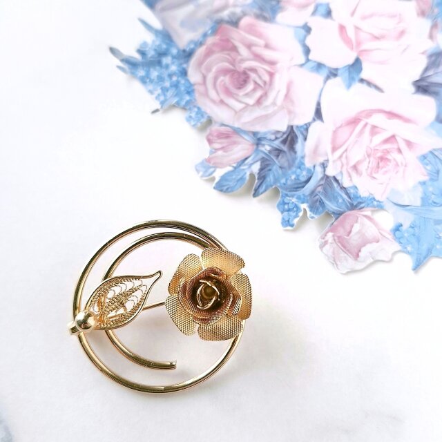 《Sarah Coventry》 “Promise” サラコベントリー ヴィンテージブローチ