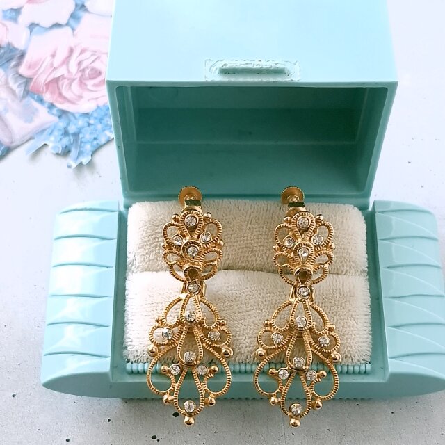 openwork swirl clear rhinestone dangle ヴィンテージイヤリング