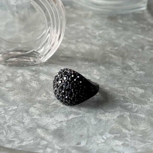 R412-ヴィンテージリング U.S.A. 1970〜80's Black Rhinestone Matte Paint