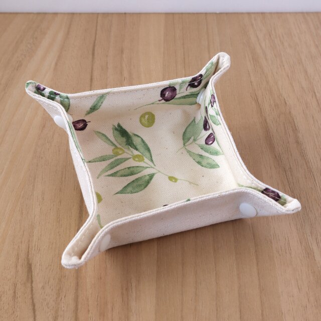 セール✨【送料無料】帆布のファブリックトレイ　ボタニカル　布トレイ　鍵入れ　小さめ　プチギフト　No.421