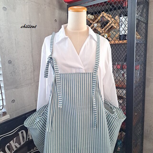 【背中がかわいい】エプロンドレス：ブルー：ストライプ【1009】