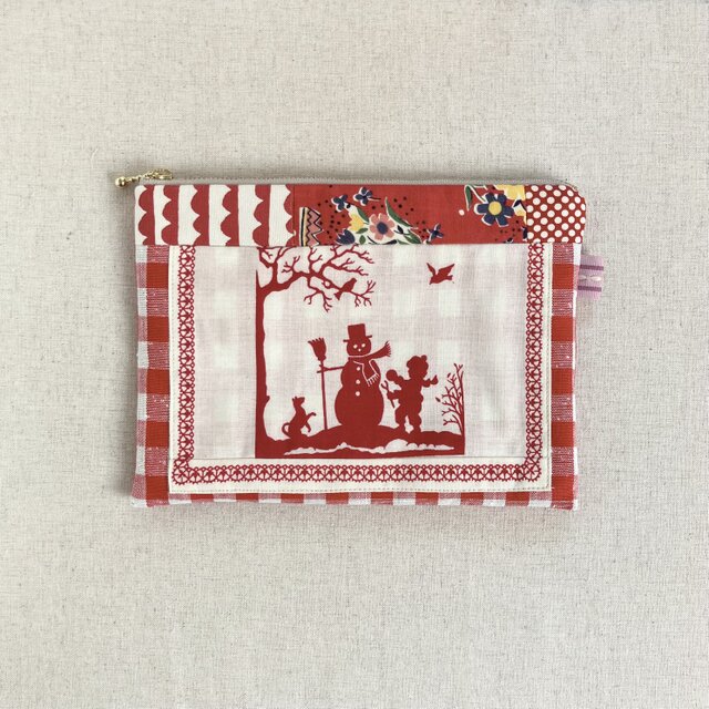 化粧ポーチ　小物入れ　冬の風景、雪だるま