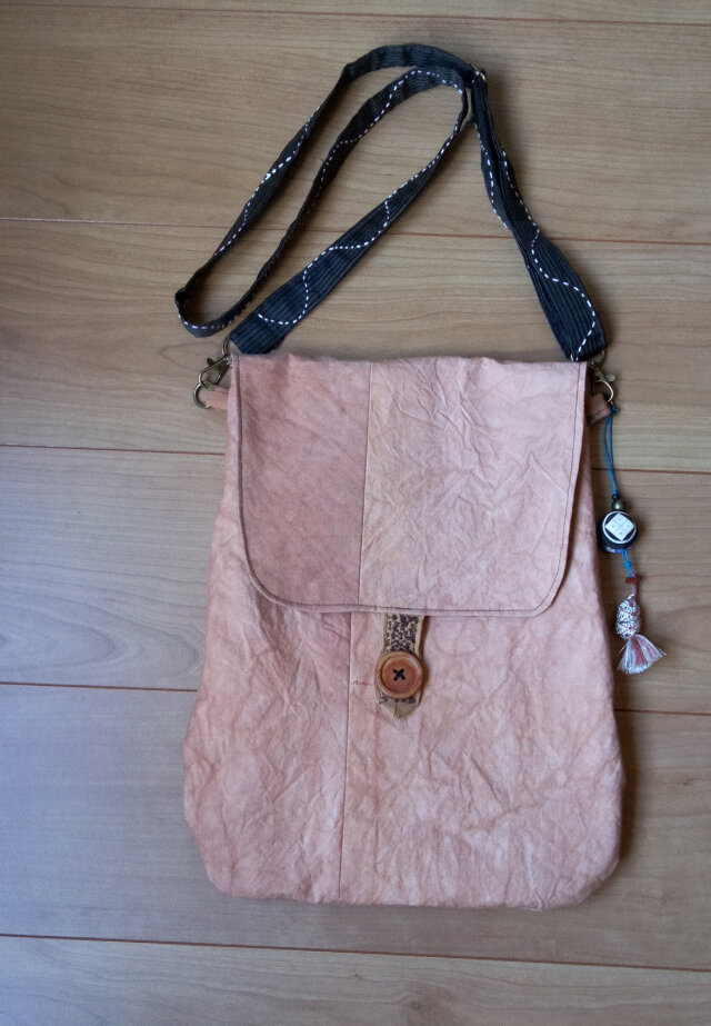 ぺったんこショルダーバック　木綿と絹