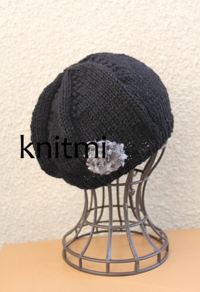 【たっぷりベレー帽】英国ウール&カシミア100%★ベレー帽★ファー　コサージュ付 　黒