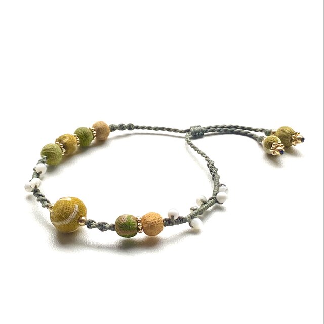 1点限り]macrame ⌘ kantha カンタビーズと小さな天然石のマクラメ