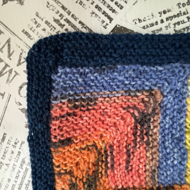 ドミノ編みのブランケット おくるみ 膝掛け 手編み OPALの | iichi