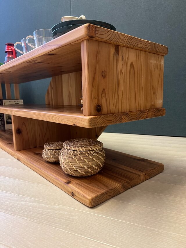 送料無料】 テレビボード 棚板付き 縦格子型 シェルフ 小物置き 杉