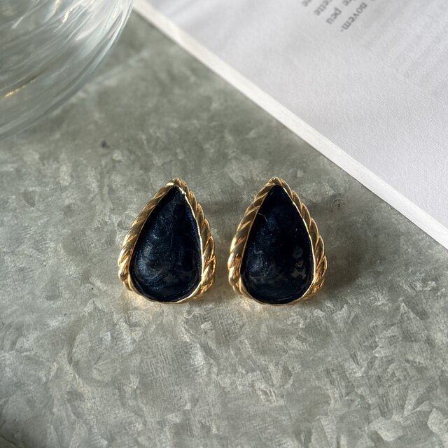 P733-ヴィンテージピアス U.S.A. 1970〜80's Dark Navy Enamel Paint