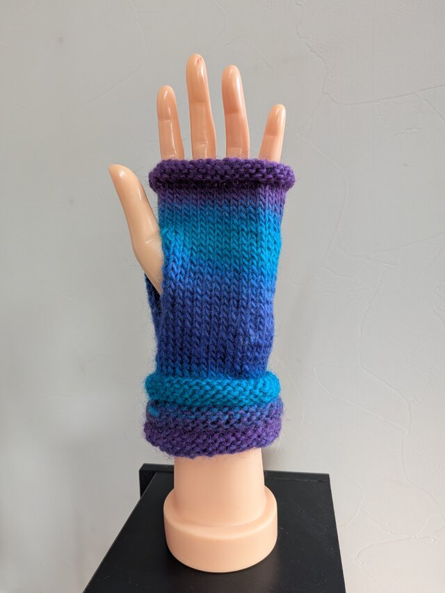 ほっこりお洒落なハンドウオーマー