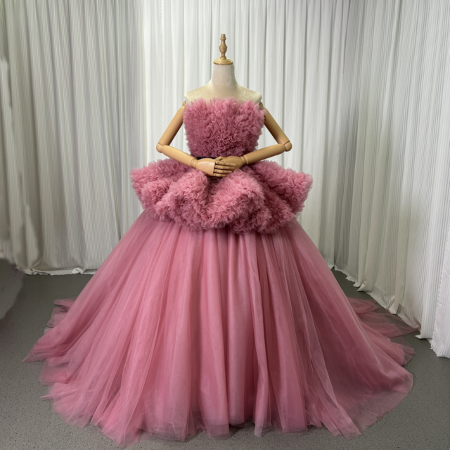 カラードレス ローズピンク ラッフルフリル 可愛い プリンセスライン 編み上げ 花嫁 前撮り