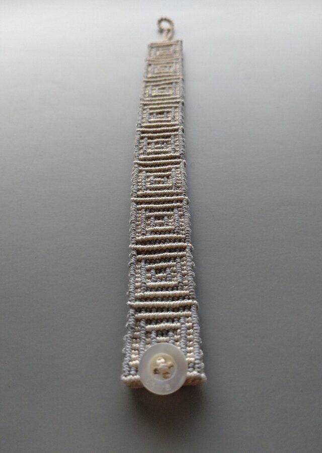 ブレスレット　ジオメトリー　グレー　　マクラメレース　