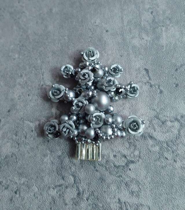 【くすみ銀】の薔薇ツリー