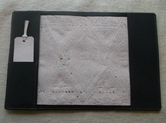 単行本サイズブックカバー　拭き染め＆刻印  牛革 文庫サイズブックカバー 刻印、拭き染め 牛革 | iichi 日々の暮らしを