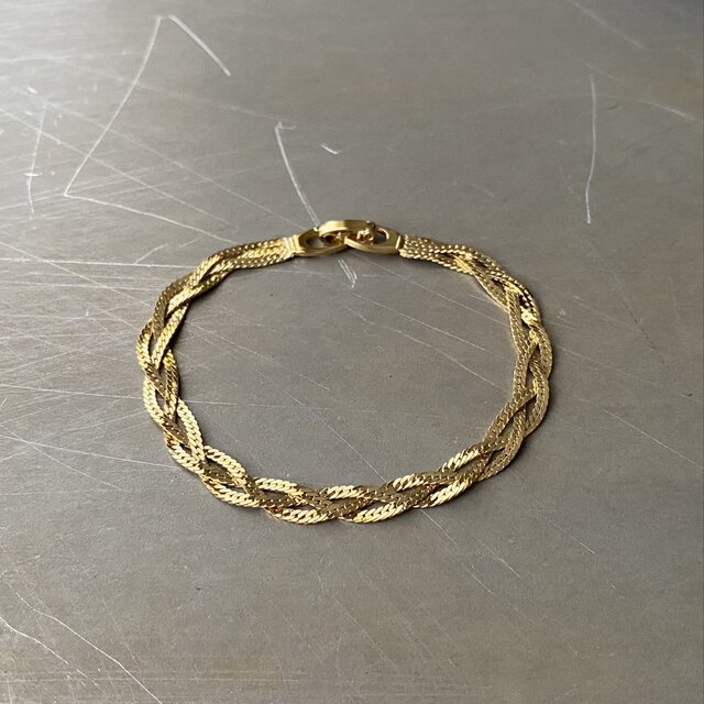 Vintage 70s-80s USA MONET gold tone braided chain bracelet