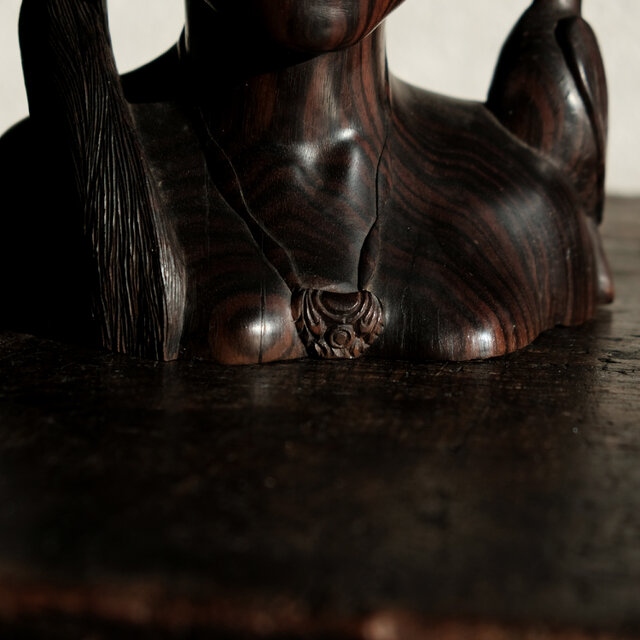 インドネシア・バリ島産◇木彫りの女神 鳥 オブジェ インテリア 工芸品