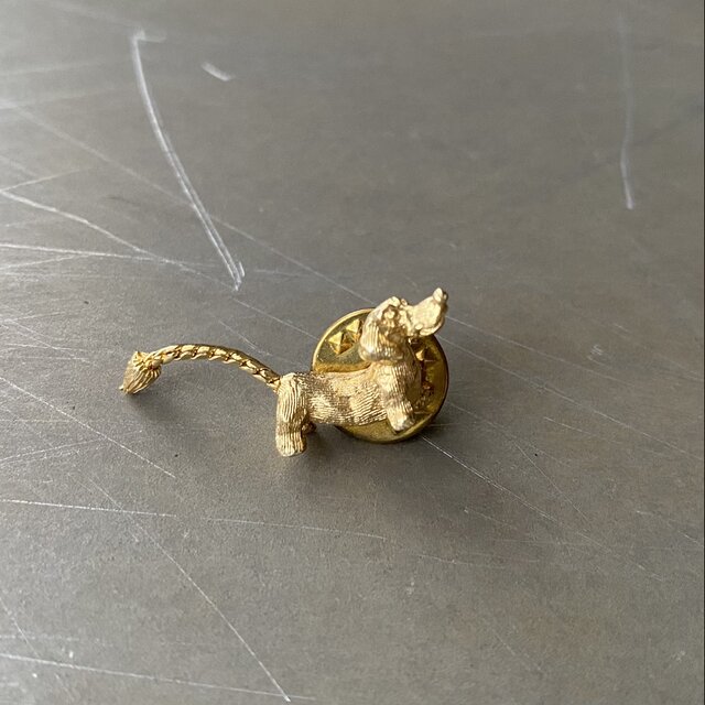 Vintage USA retro dachshund pin brooch