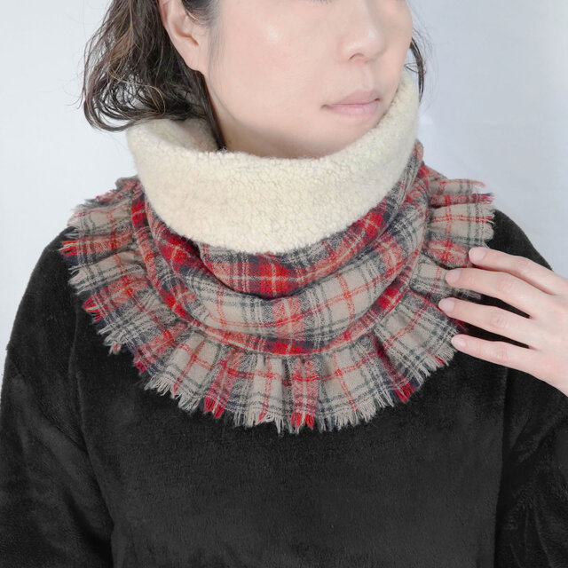 フリル付きリバーシブルスヌード｜尾州シープパイル×ウール100%ガーゼチェック