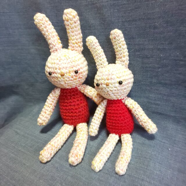 あみぐるみウサギさん2個セット | iichi 日々の暮らしを心地よくする