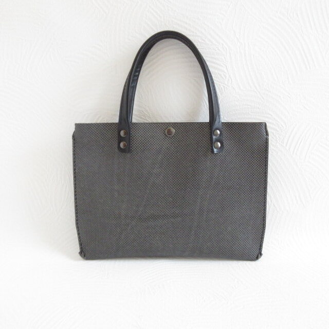 SALE開始～  《牛革》新デザイン♪フラットミニマルトート・型押しジオメトリック・0517