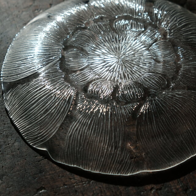 花の形状◇フランス産 アルコロックガラス中皿 丁寧な暮らし プレス