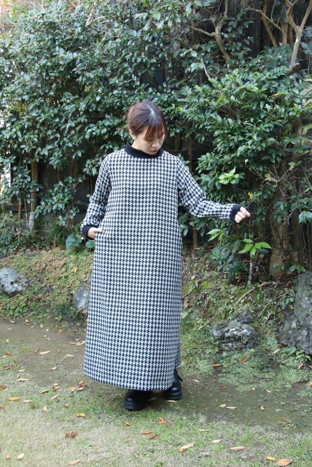 リブハイネックウールワンピース