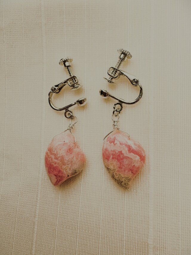 イヤリング/ピアス　ピンク　ハート　天然石　インカローズ　ロードクロサイト　レディースブランド　