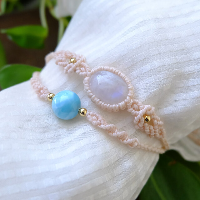 ムーンストーン（スリランカ産）・ラリマー（ドミニカ共和国産）約10mm