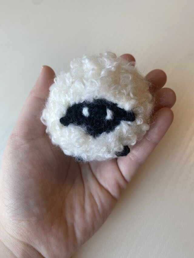 羊の編みぐるみ①（ホワイト）