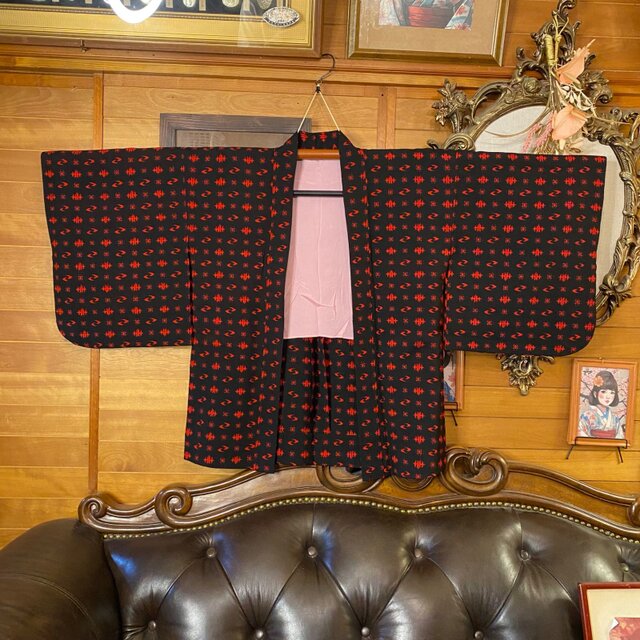 和洋折衷アンサンブル着物リメイクワンピース 帯サッシュベルト付き ハンドメイド レトロ 古着 フリーサイズ 黒×赤・絣 MKW-58 和洋折衷アンサンブル着物リメイクワンピース 帯サッシュベルト付き