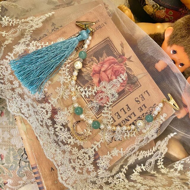 帯飾り 天然石 和洋折衷 和ロリータ ハンドメイド アクセサリー  幸運のアベンチュリンと金装飾が結ぶ、和のラグジュアリー Q-6 帯飾り 天然石 和洋折衷 和ロリータ ハンドメイド アクセサリー 幸運の