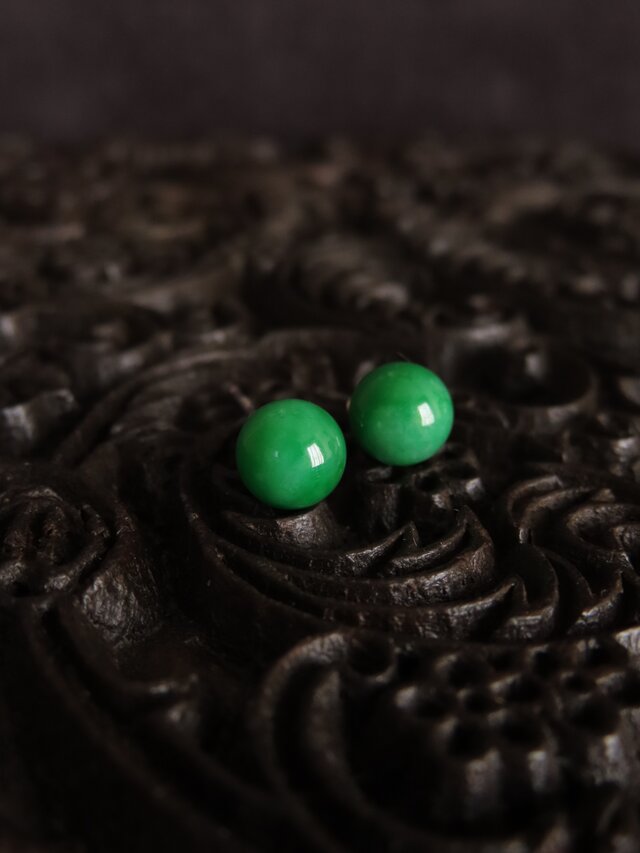 Pt 丸珠翡翠 ピアス