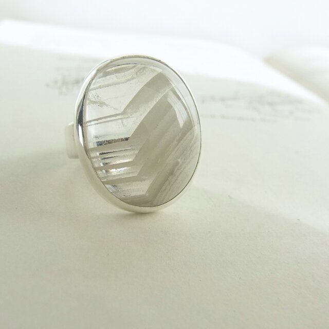 ストライプクォーツのリング