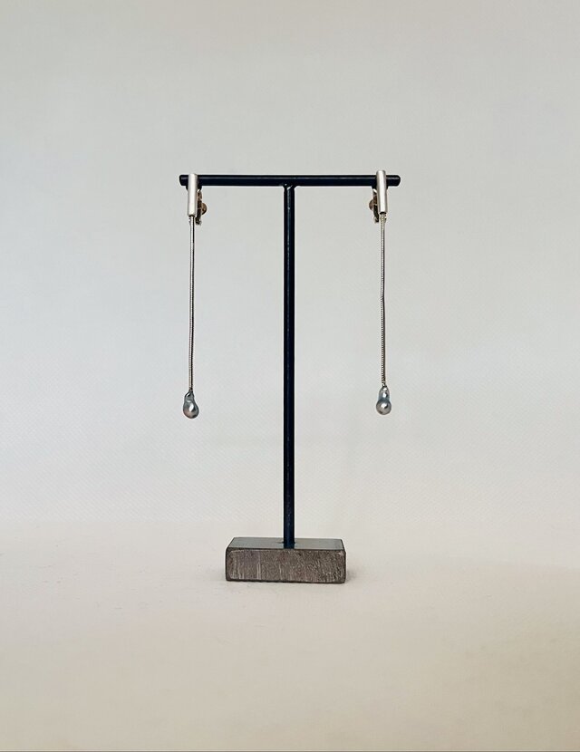 しずくパールイヤリング〈パイプ〉