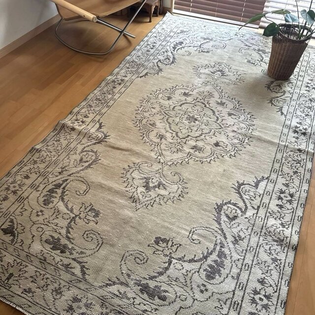 大判147×272淡いベージュ×こげ茶　メダリオン　トルコヴィンテージラグ