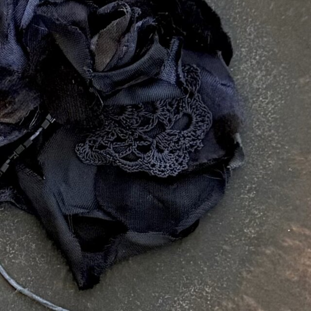 『 The  Antique Black Bloom 』