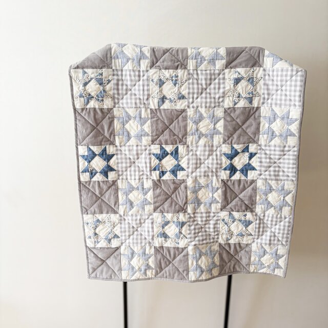 一点ものパッチワークキルト＊冬の星 | iichi 日々の暮らしを心地よく