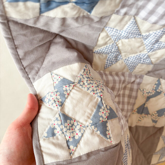 一点ものパッチワークキルト＊冬の星 | iichi 日々の暮らしを心地よく
