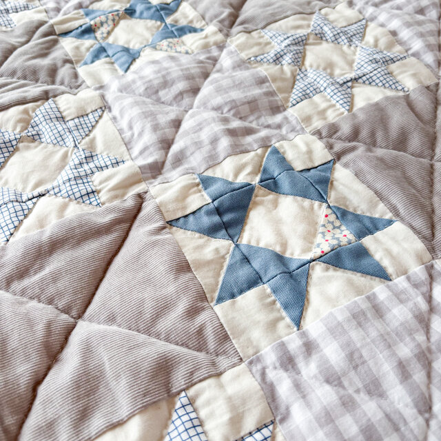 一点ものパッチワークキルト＊冬の星 | iichi 日々の暮らしを心地よく