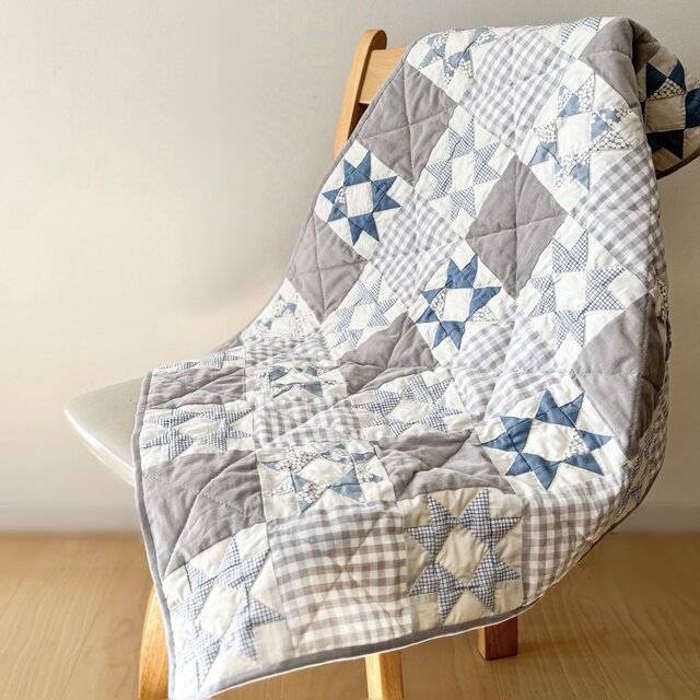 一点ものパッチワークキルト＊冬の星 | iichi 日々の暮らしを心地よく