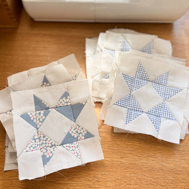 一点ものパッチワークキルト＊冬の星 | iichi 日々の暮らしを心地よく