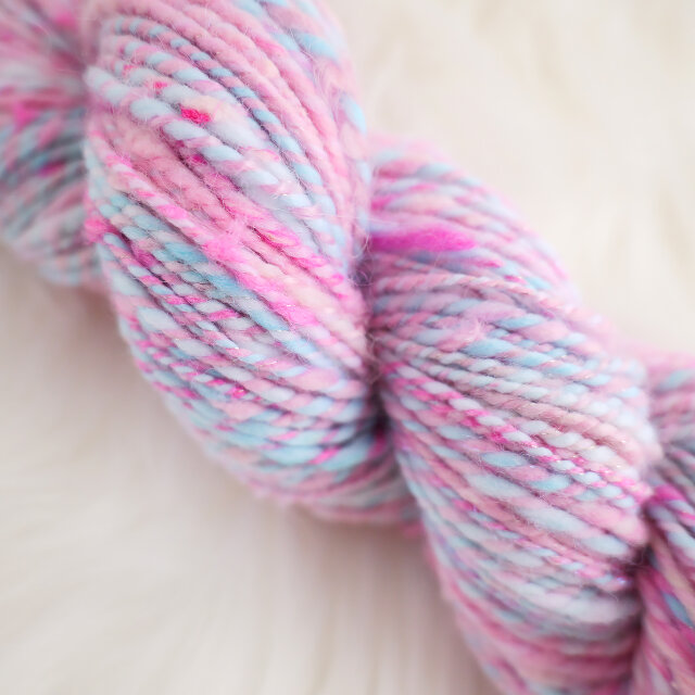 98g/118m｜キャンディ 限定仕様｜手紡ぎ毛糸｜ファンシーヤーン