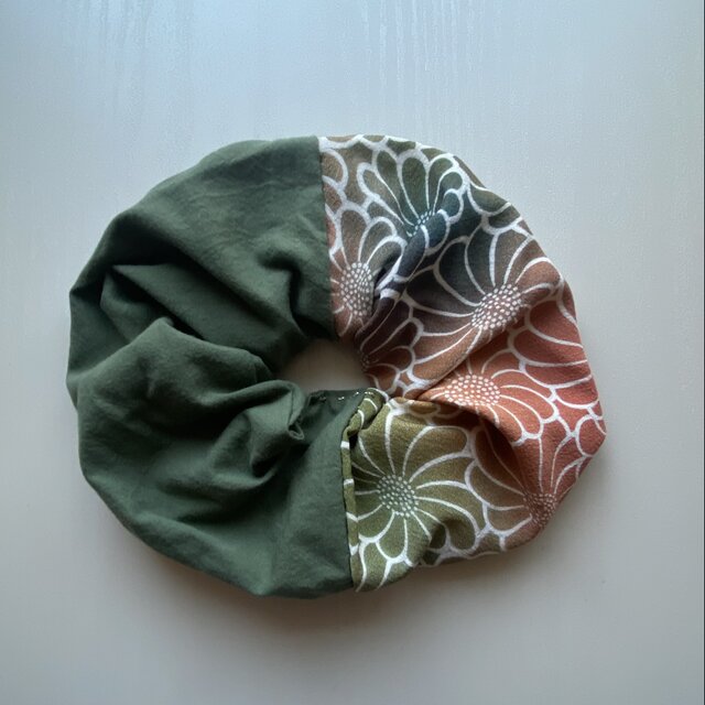 着物リメイクシュシュ⑧（オレンジ×グリーン）