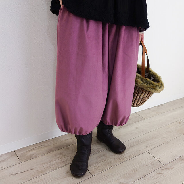モーブコーデュロイ・ふんわりバルーンパンツ