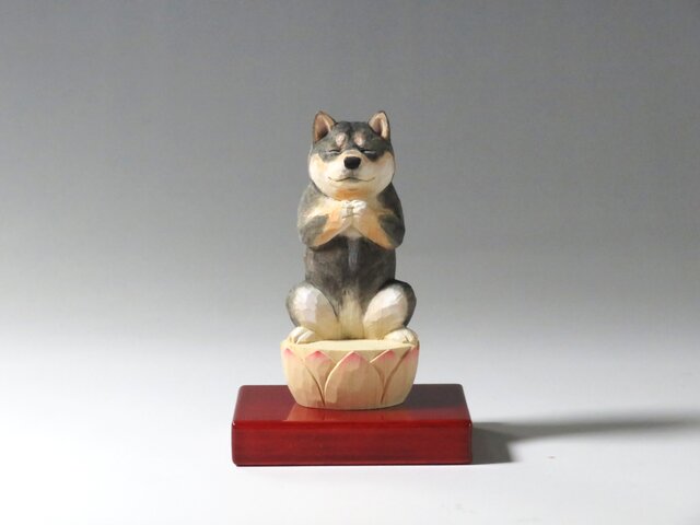 木彫り 合掌黒柴 犬仏2502 | iichi 日々の暮らしを心地よくする